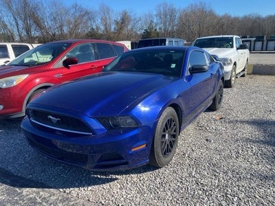 2013 Ford Mustang 2dr Cpe V6
