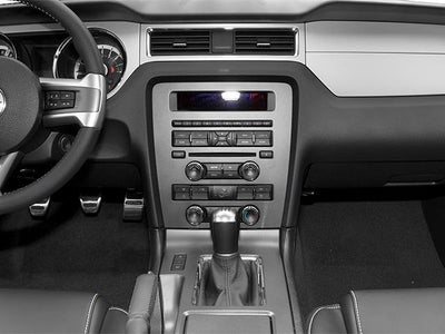 2013 Ford Mustang 2dr Cpe V6