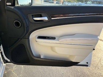 2018 Chrysler 300 Limited RWD