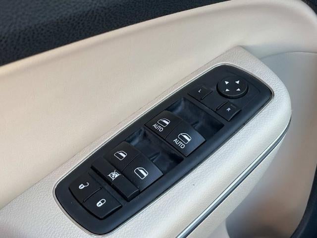 2018 Chrysler 300 Limited RWD