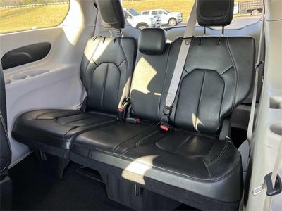 2024 Chrysler Pacifica Touring L FWD