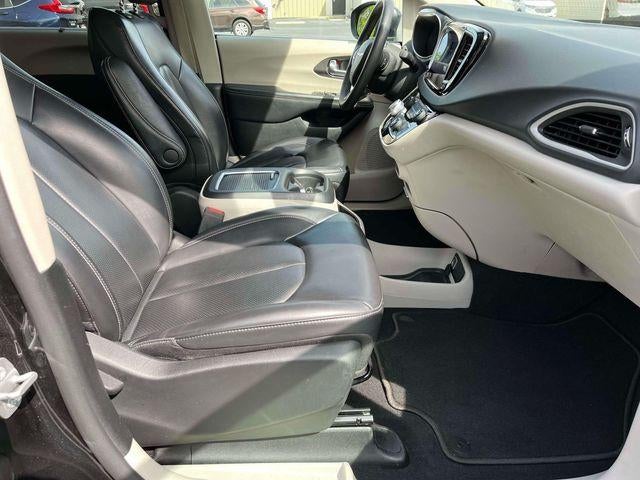 2023 Chrysler Pacifica Touring L FWD