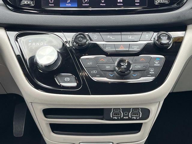 2023 Chrysler Pacifica Touring L FWD