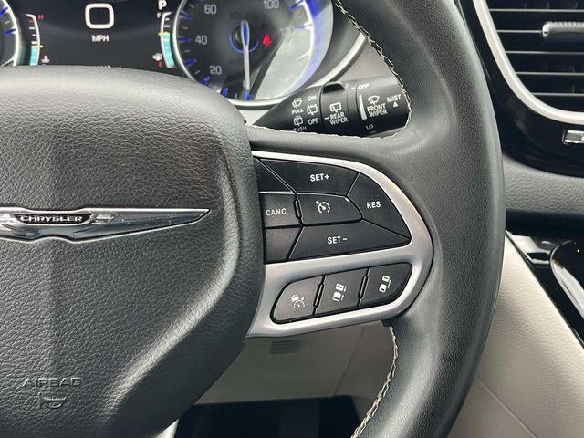 2023 Chrysler Pacifica Touring L FWD