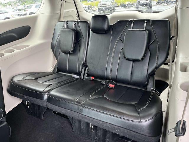 2023 Chrysler Pacifica Touring L FWD
