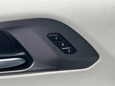 2023 Chrysler Pacifica Touring L FWD