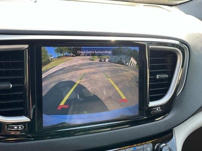 2022 Chrysler Pacifica Touring L FWD