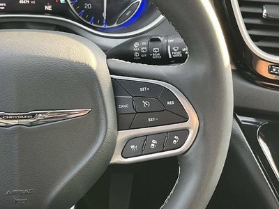 2025 Chrysler Pacifica Select FWD