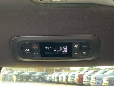 2025 Chrysler Pacifica Select FWD