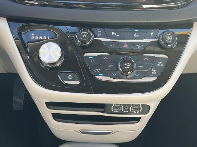 2024 Chrysler Pacifica Touring L FWD