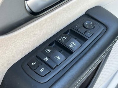 2024 Chrysler Pacifica Touring L FWD
