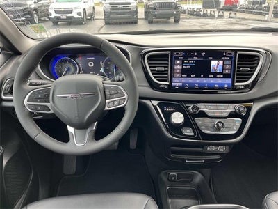 2025 Chrysler Pacifica Select FWD