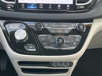 2024 Chrysler Pacifica Touring L FWD