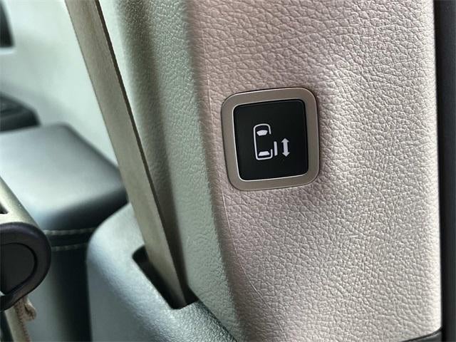 2024 Chrysler Pacifica Touring L FWD