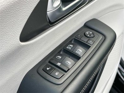 2024 Chrysler Pacifica Touring L FWD