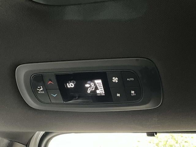2025 Chrysler Pacifica Select FWD