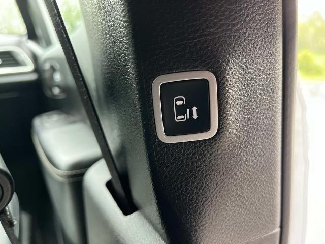 2025 Chrysler Pacifica Select FWD