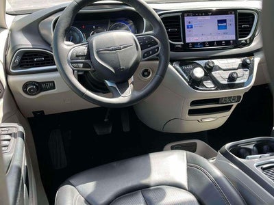 2023 Chrysler Pacifica Touring L FWD