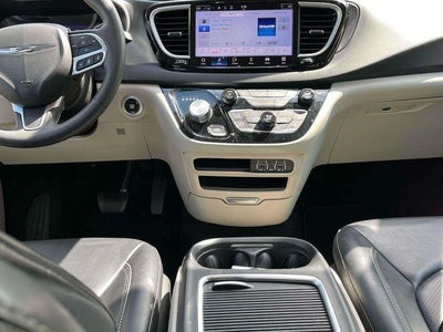 2023 Chrysler Pacifica Touring L FWD