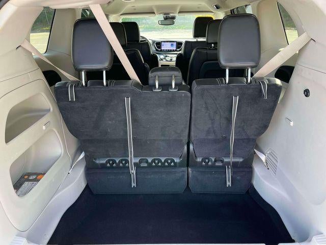2023 Chrysler Pacifica Touring L FWD