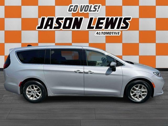 2023 Chrysler Pacifica Touring L FWD