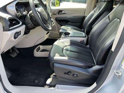 2023 Chrysler Pacifica Touring L FWD