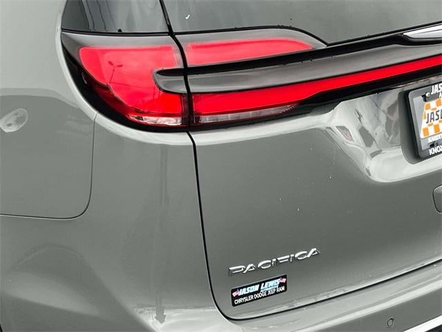 2025 Chrysler Pacifica Select FWD