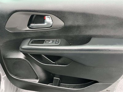 2025 Chrysler Pacifica Select FWD