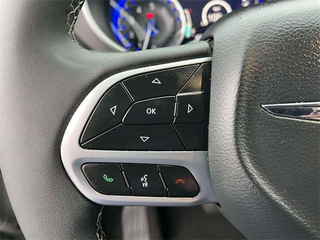 2025 Chrysler Pacifica Select FWD