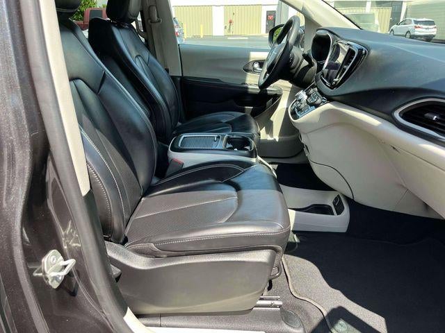 2023 Chrysler Pacifica Touring L FWD