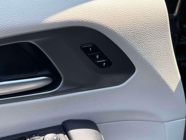 2023 Chrysler Pacifica Touring L FWD