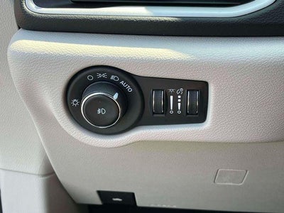 2023 Chrysler Pacifica Touring L FWD