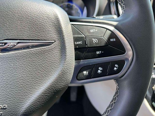 2023 Chrysler Pacifica Touring L FWD