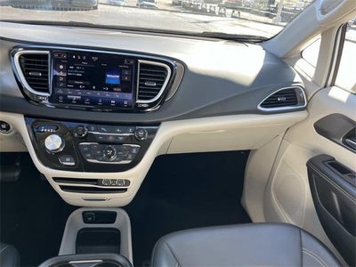 2023 Chrysler Pacifica Touring L FWD