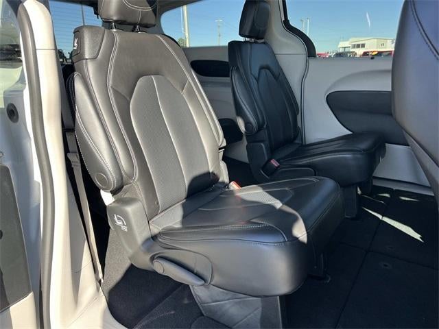 2023 Chrysler Pacifica Touring L FWD