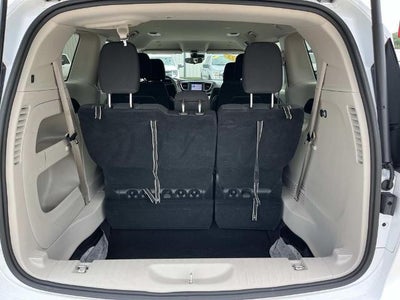 2023 Chrysler Voyager LX FWD