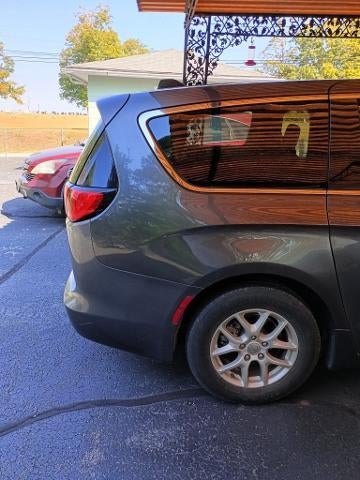 2023 Chrysler Voyager LX FWD