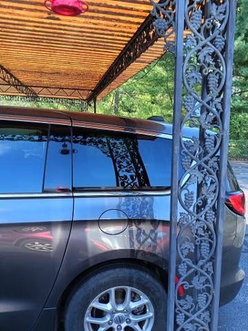 2023 Chrysler Voyager LX FWD