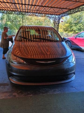 2023 Chrysler Voyager LX FWD