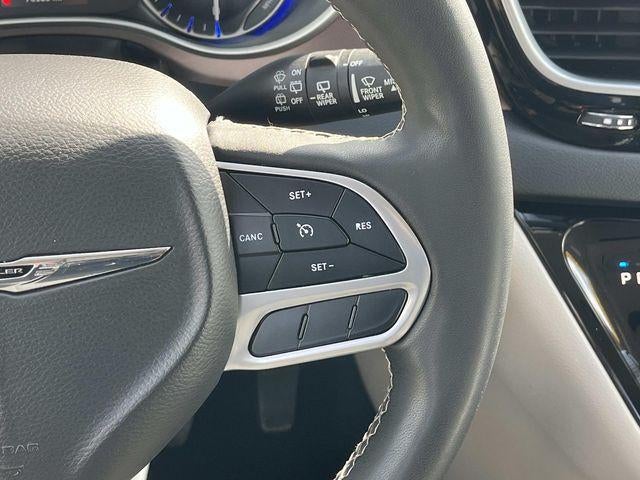2023 Chrysler Voyager LX FWD