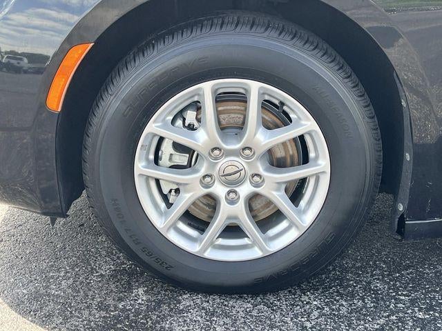 2023 Chrysler Voyager LX FWD