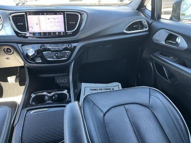 2025 Chrysler Pacifica Limited FWD