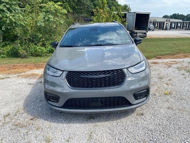 2025 Chrysler Pacifica Limited FWD