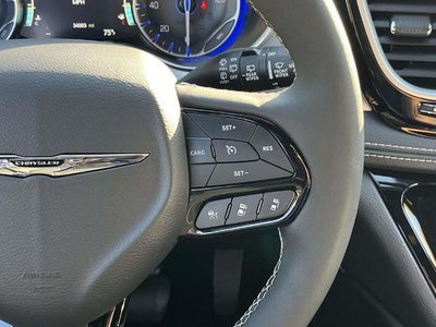 2026 Chrysler Pacifica Limited FWD