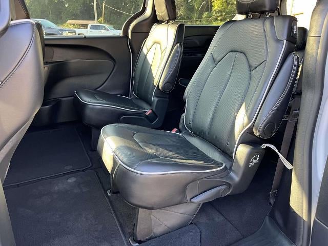 2026 Chrysler Pacifica Limited FWD