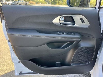 2026 Chrysler Pacifica Limited FWD