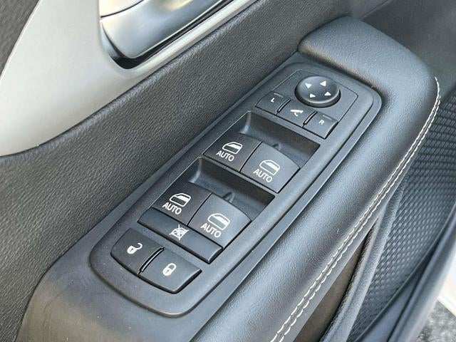 2026 Chrysler Pacifica Limited FWD