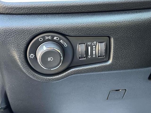2026 Chrysler Pacifica Limited FWD