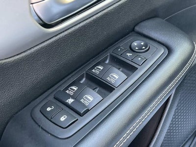 2026 Chrysler Pacifica Limited FWD