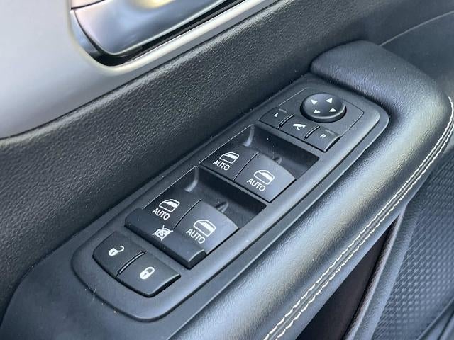 2026 Chrysler Pacifica Limited FWD